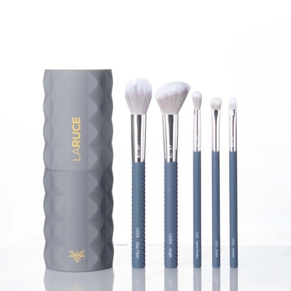 Laruce Beauty Christine Brush Set with Rennie Cup